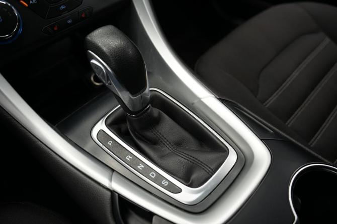Ford Mondeo V с пробегом 2017 года, цена 1 465 000 рублей, 256000 км, седан, Автокод Объявления