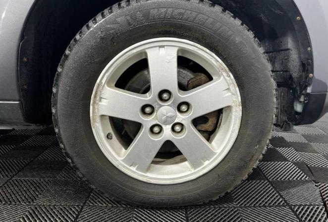 Mitsubishi Outlander II с пробегом 2007 года, цена 860 000 рублей, 259226 км, внедорожник, Автокод Объявления