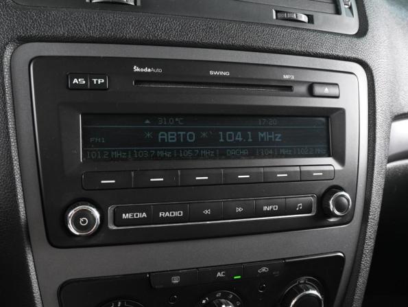 Skoda Octavia II (A5) Рестайлинг с пробегом 2011 года, цена 775 000 рублей, 168641 км, лифтбек, Автокод Объявления