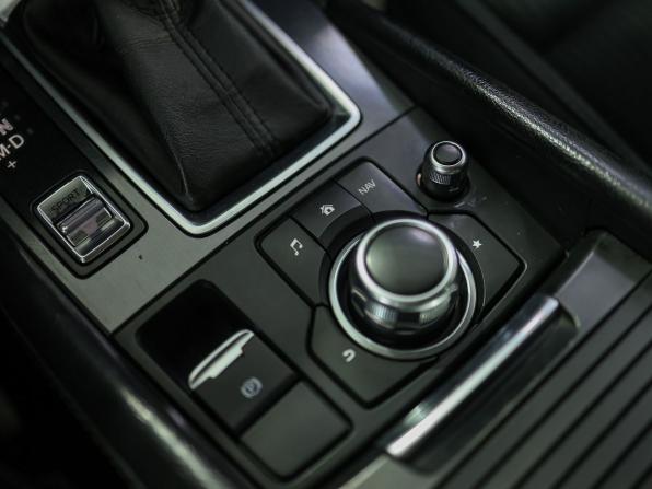Mazda 6 III (GJ) Рестайлинг с пробегом 2015 года, цена 1 599 000 рублей, 224468 км, седан, Автокод Объявления