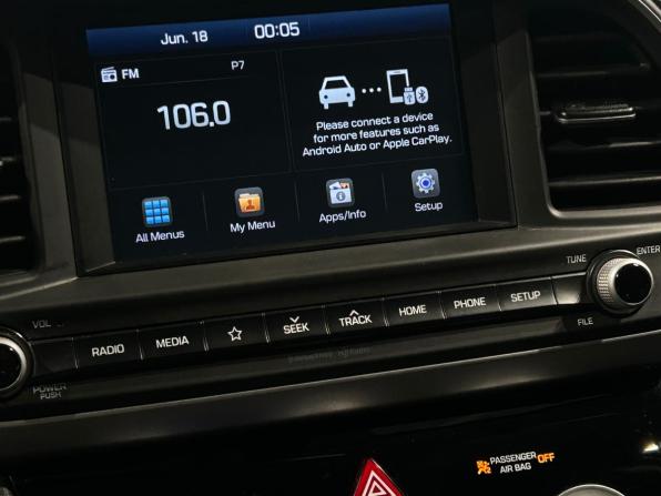 Hyundai Elantra VI (AD) с пробегом 2018 года, цена 1 347 000 рублей, 129282 км, седан, Автокод Объявления