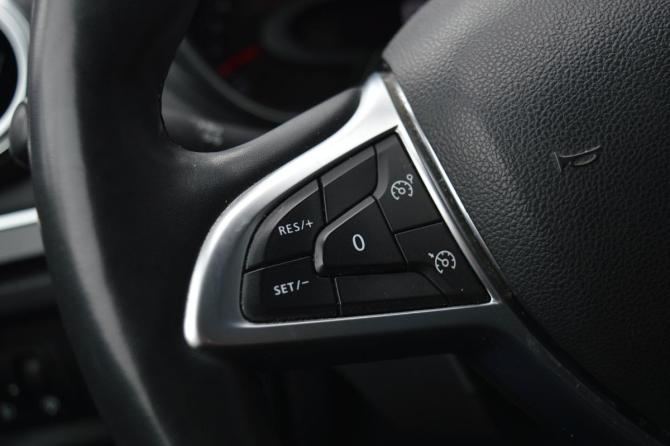 Renault Kaptur I Рестайлинг с пробегом 2021 года, цена 1 650 000 рублей, 115000 км, внедорожник, Автокод Объявления