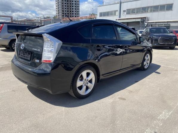 Toyota Prius III (XW30) с пробегом 2010 года, цена 919 000 рублей, 310450 км, лифтбек, Автокод Объявления