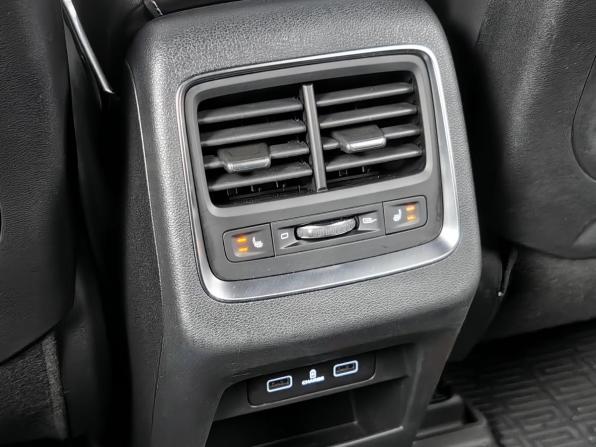 Geely Atlas Pro с пробегом 2021 года, цена 1 985 000 рублей, 23517 км, внедорожник, Автокод Объявления