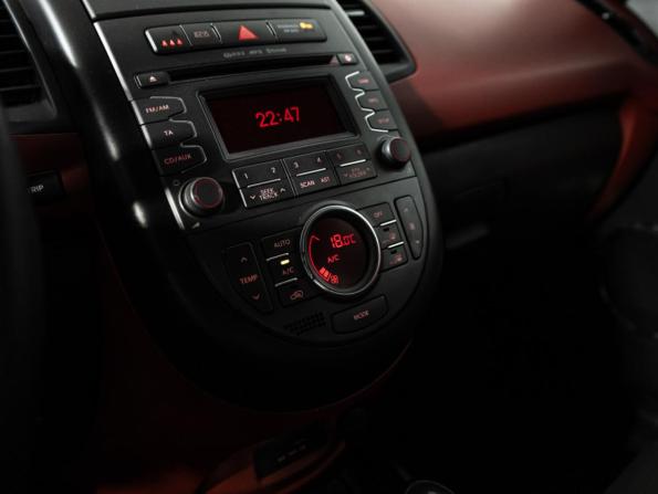 Kia Soul I Рестайлинг с пробегом 2012 года, цена 829 700 рублей, 138323 км, хэтчбек, Автокод Объявления