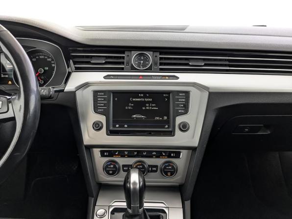 Volkswagen Passat B8 с пробегом 2017 года, цена 1 625 000 рублей, 201139 км, седан, Автокод Объявления