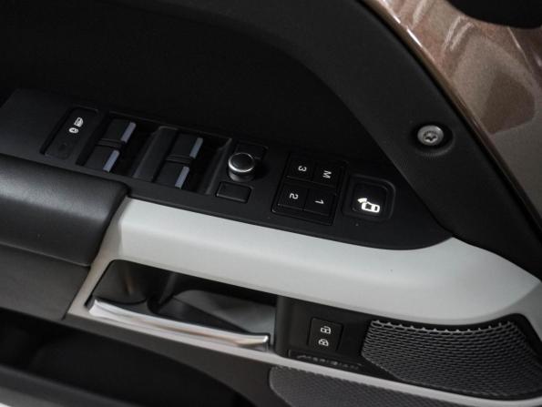 Land Rover Defender II с пробегом 2020 года, цена 4 999 000 рублей, 103676 км, внедорожник, Автокод Объявления