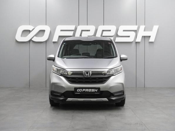 Honda Freed II Рестайлинг с пробегом 2020 года, цена 1 699 000 рублей, 141300 км, компактвэн, Автокод Объявления