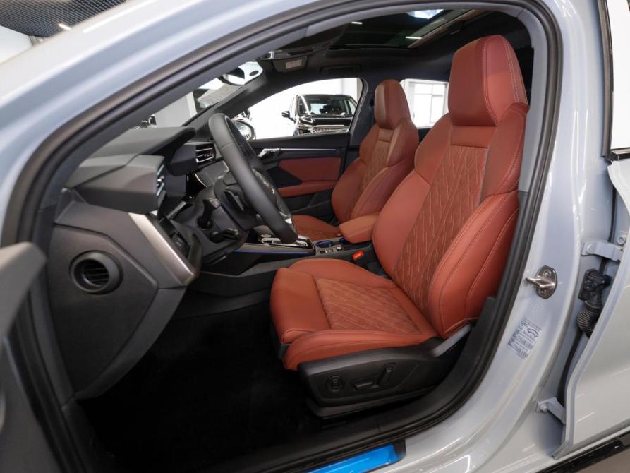 Audi A3 IV (8Y) Рестайлинг Москва  - изображение 9