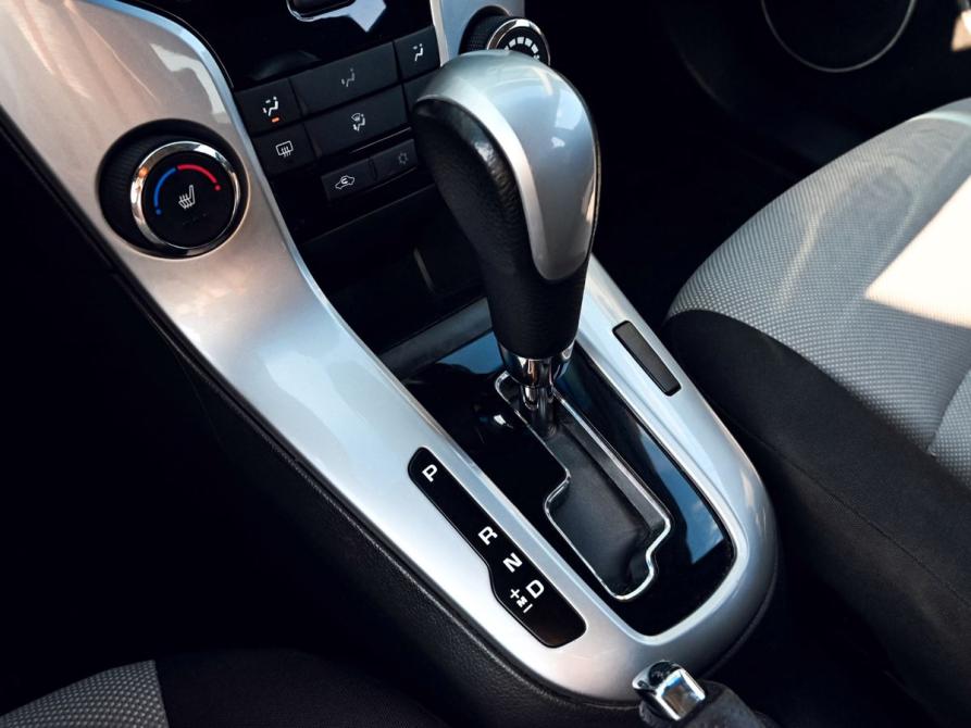Chevrolet Cruze I Рестайлинг Екатеринбург  - изображение 13