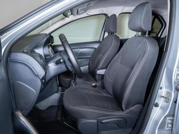 Renault Logan II с пробегом 2015 года, цена 734 000 рублей, 178048 км, седан, Автокод Объявления