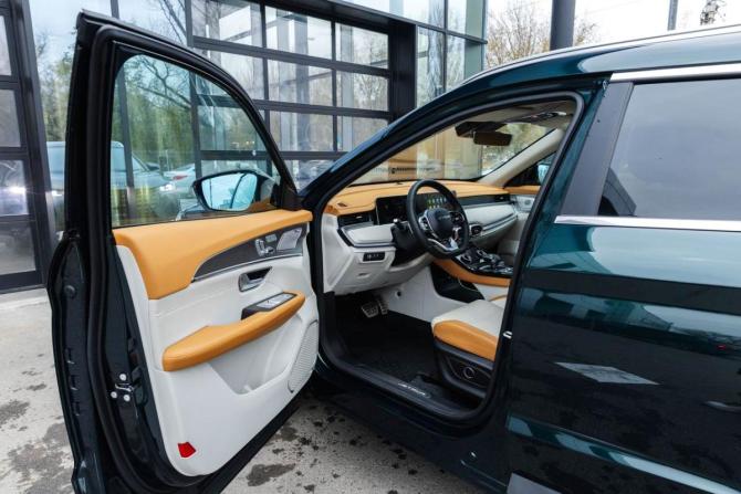 Новый JETOUR X70+ I Рестайлинг 2026 года, цена 3 399 000 рублей, внедорожник, Автокод Объявления