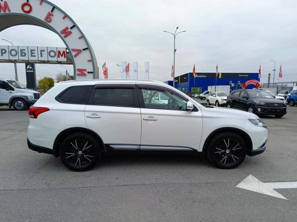 Mitsubishi Outlander III Рестайлинг 2 с пробегом 2016 года, цена 1 849 995 рублей, 168730 км, внедорожник, Автокод Объявления
