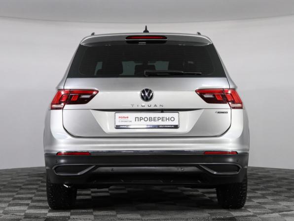 Volkswagen Tiguan II Рестайлинг с пробегом 2021 года, цена 2 500 000 рублей, 55437 км, внедорожник, Автокод Объявления
