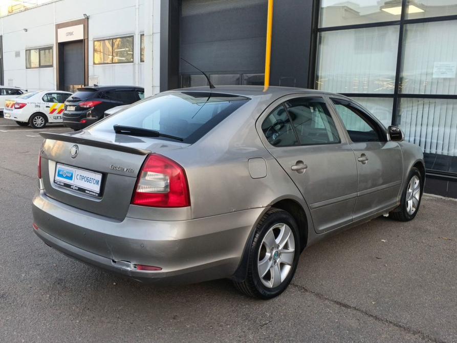 Skoda Octavia II (A5) Рестайлинг Москва  - изображение 5
