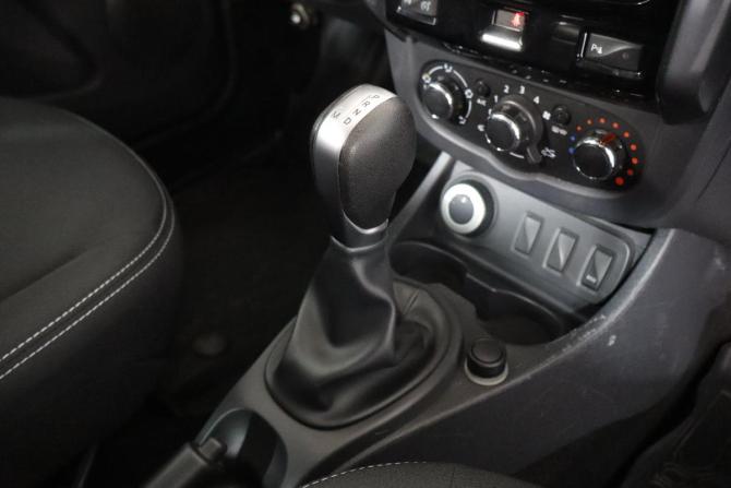Renault Duster I Рестайлинг с пробегом 2018 года, цена 1 049 000 рублей, 166000 км, внедорожник, Автокод Объявления