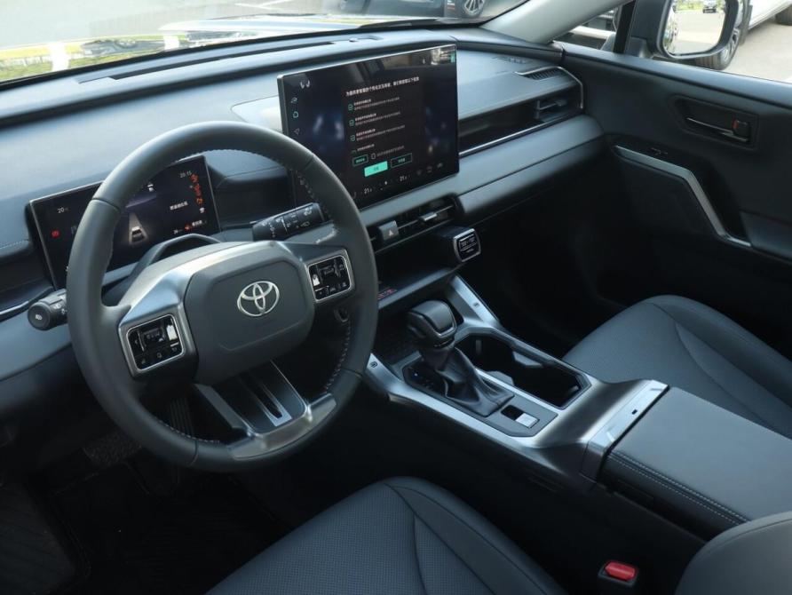 Toyota RAV4 VI (XA60) Казань  - изображение 5