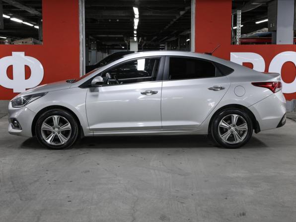 Hyundai Solaris II с пробегом 2017 года, цена 1 249 000 рублей, 156600 км, седан, Автокод Объявления