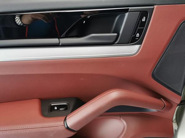 Porsche Cayenne III Рестайлинг с пробегом 2024 года, цена 14 900 000 рублей, 16857 км, внедорожник, Автокод Объявления