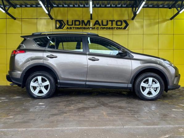 Toyota RAV4 IV (XA40) Рестайлинг с пробегом 2018 года, цена 2 349 000 рублей, 184000 км, внедорожник, Автокод Объявления