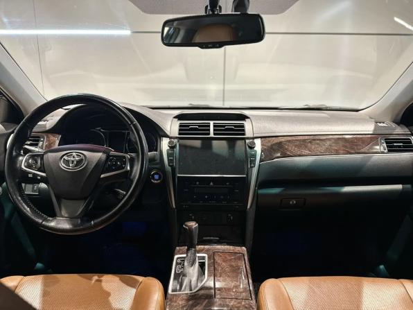 Toyota Camry VII (XV50) Рестайлинг с пробегом 2016 года, цена 2 350 000 рублей, 128000 км, седан, Автокод Объявления