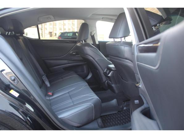Lexus ES VII с пробегом 2019 года, цена 3 440 000 рублей, 106524 км, седан, Автокод Объявления