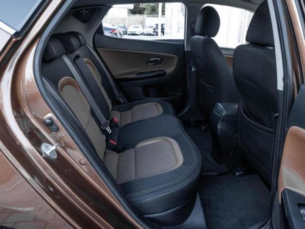 Kia Ceed II Рестайлинг с пробегом 2016 года, цена 1 265 000 рублей, 148563 км, хэтчбек, Автокод Объявления