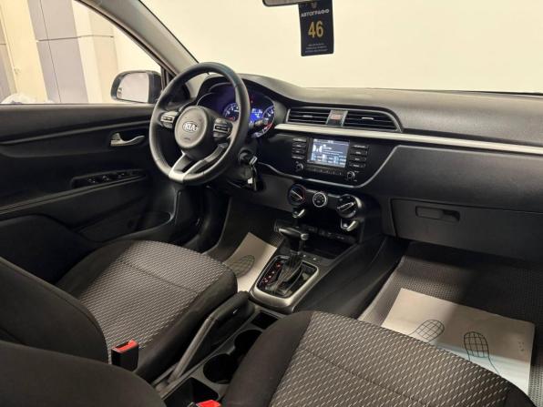 Kia Rio IV с пробегом 2018 года, цена 1 059 000 рублей, 89548 км, хэтчбек, Автокод Объявления