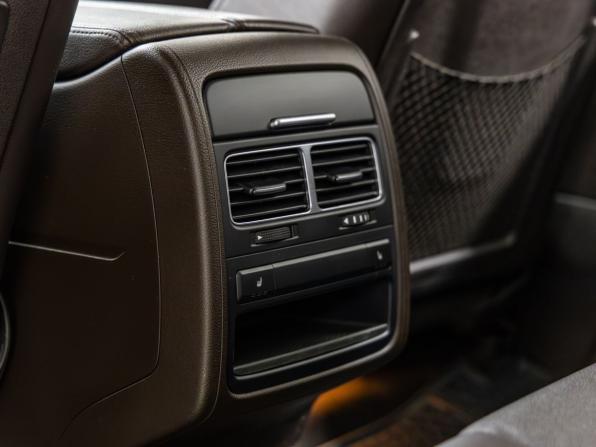Volkswagen Touareg II Рестайлинг с пробегом 2016 года, цена 3 048 000 рублей, 199138 км, внедорожник, Автокод Объявления