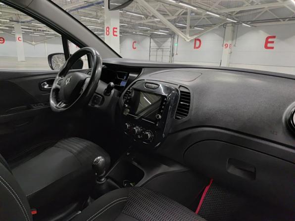 Renault Kaptur I с пробегом 2016 года, цена 1 325 000 рублей, 174369 км, внедорожник, Автокод Объявления
