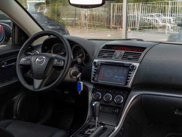 Mazda 6 II (GH) Рестайлинг с пробегом 2010 года, цена 950 000 рублей, 262579 км, седан, Автокод Объявления