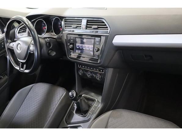 Volkswagen Tiguan II с пробегом 2019 года, цена 2 179 900 рублей, 75232 км, внедорожник, Автокод Объявления