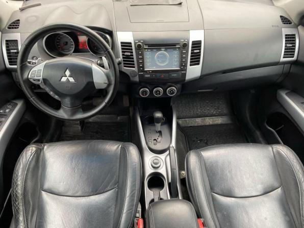 Mitsubishi Outlander II с пробегом 2008 года, цена 980 000 рублей, 243302 км, внедорожник, Автокод Объявления