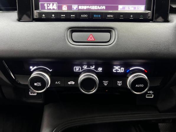 Honda Vezel II с пробегом 2021 года, цена 2 355 000 рублей, 55810 км, внедорожник, Автокод Объявления