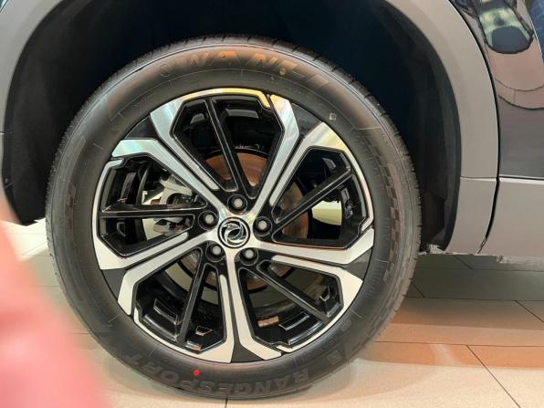 Dongfeng Huge с пробегом 2025 года, цена 2 990 000 рублей, 5 км, внедорожник, Автокод Объявления