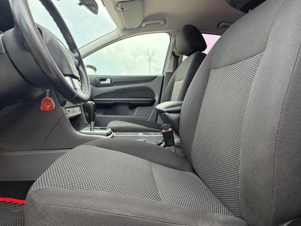 Ford Focus II Рестайлинг с пробегом 2010 года, цена 650 000 рублей, 177898 км, седан, Автокод Объявления
