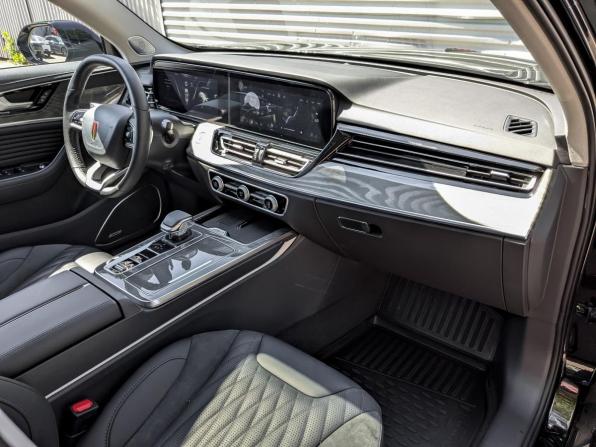 Hongqi HS5 I Рестайлинг с пробегом 2023 года, цена 3 200 000 рублей, 12309 км, внедорожник, Автокод Объявления