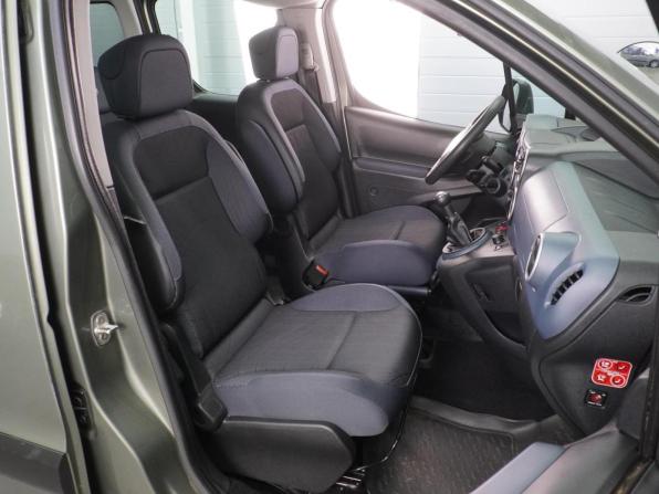 Peugeot Partner II с пробегом 2010 года, цена 849 000 рублей, 192289 км, компактвэн, Автокод Объявления