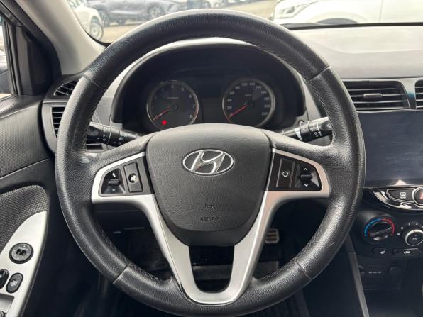 Hyundai Solaris I с пробегом 2013 года, цена 819 000 рублей, 171730 км, седан, Автокод Объявления