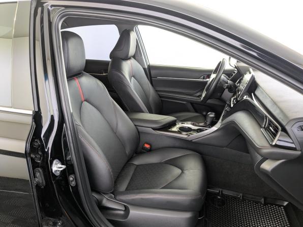 Toyota Camry VIII (XV70) Рестайлинг с пробегом 2021 года, цена 3 495 000 рублей, 56398 км, седан, Автокод Объявления