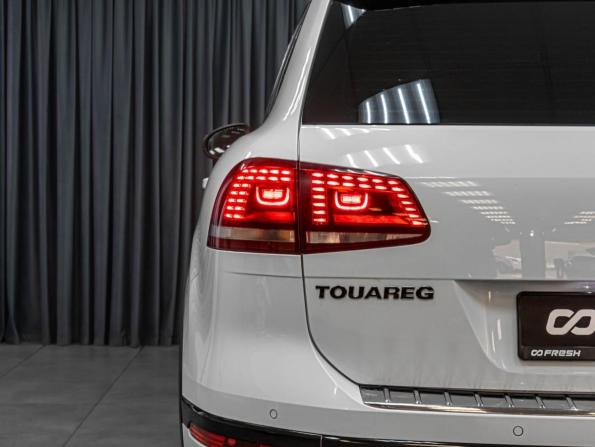 Volkswagen Touareg II Рестайлинг с пробегом 2018 года, цена 3 499 000 рублей, 215427 км, внедорожник, Автокод Объявления