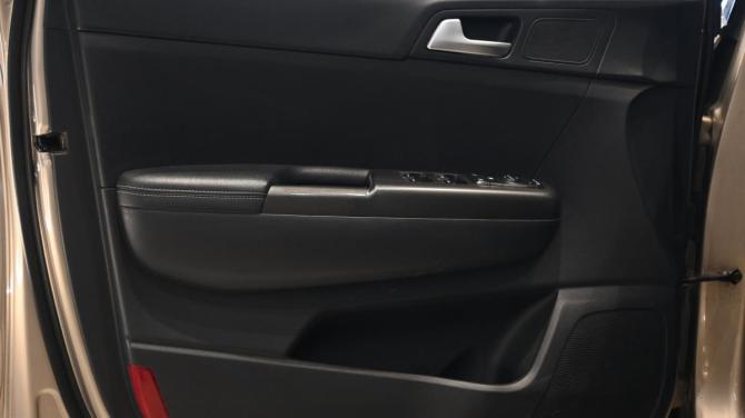 Kia Sportage IV с пробегом 2016 года, цена 1 620 000 рублей, 162347 км, внедорожник, Автокод Объявления
