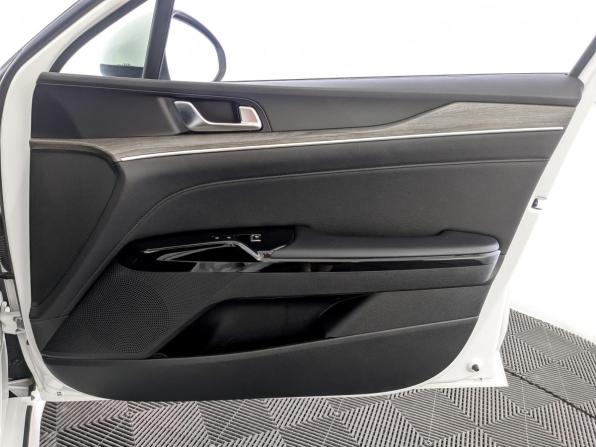 Kia K5 III с пробегом 2020 года, цена 2 670 000 рублей, 71128 км, седан, Автокод Объявления