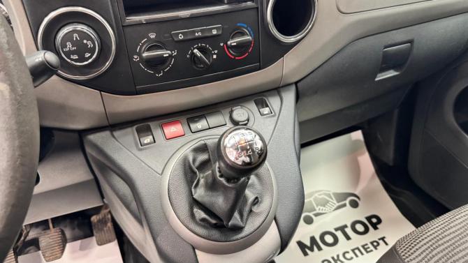 Peugeot Partner II с пробегом 2011 года, цена 450 000 рублей, 185171 км, минивэн, Автокод Объявления