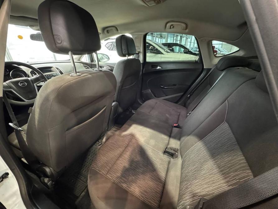 Opel Astra J Рестайлинг Москва  - изображение 15