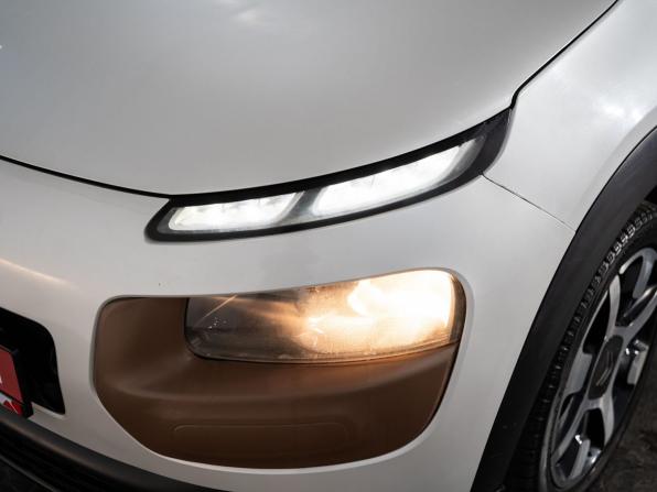 Citroen C4 Cactus I с пробегом 2016 года, цена 1 050 000 рублей, 140280 км, внедорожник, Автокод Объявления