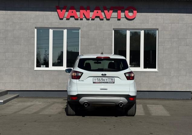 Ford Kuga II Рестайлинг с пробегом 2017 года, цена 1 870 000 рублей, 91266 км, внедорожник, Автокод Объявления