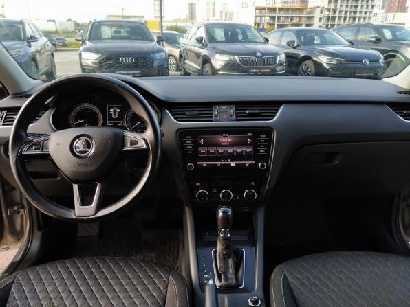 Skoda Octavia III (A7) Рестайлинг с пробегом 2018 года, цена 1 770 000 рублей, 129477 км, лифтбек, Автокод Объявления