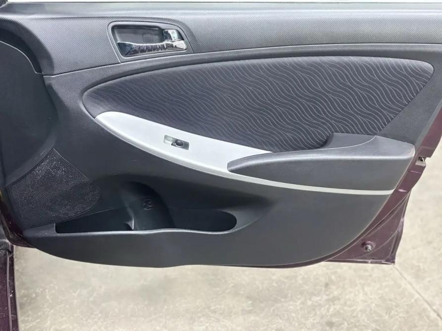 Hyundai Solaris I Саратов  - изображение 13