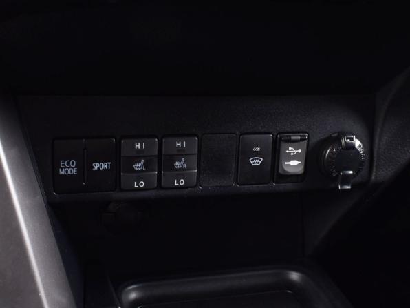 Toyota RAV4 IV (XA40) Рестайлинг с пробегом 2017 года, цена 2 469 995 рублей, 194300 км, внедорожник, Автокод Объявления
